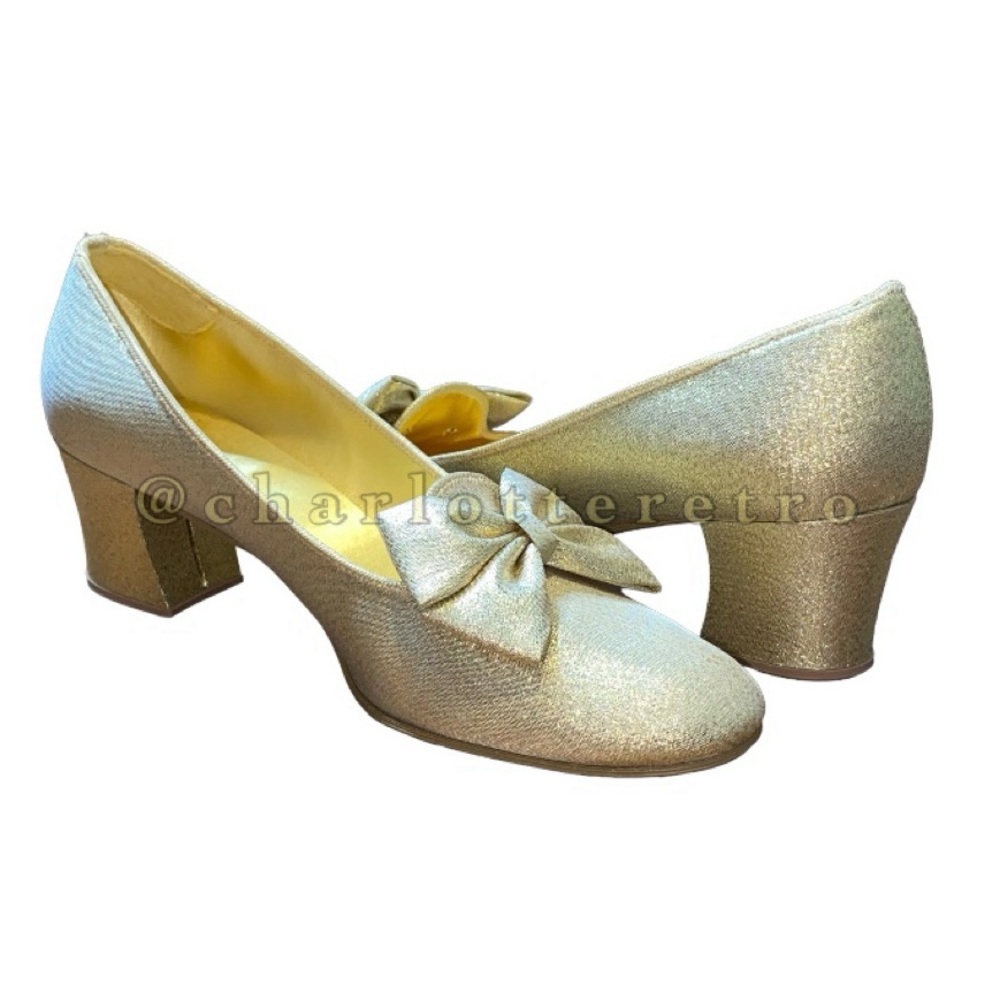 60s vtg Gold Shimmery Shoes w Bow | Block Heel - Picture 2 of 10